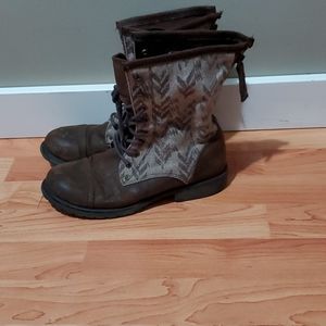 Roxy Combat boots